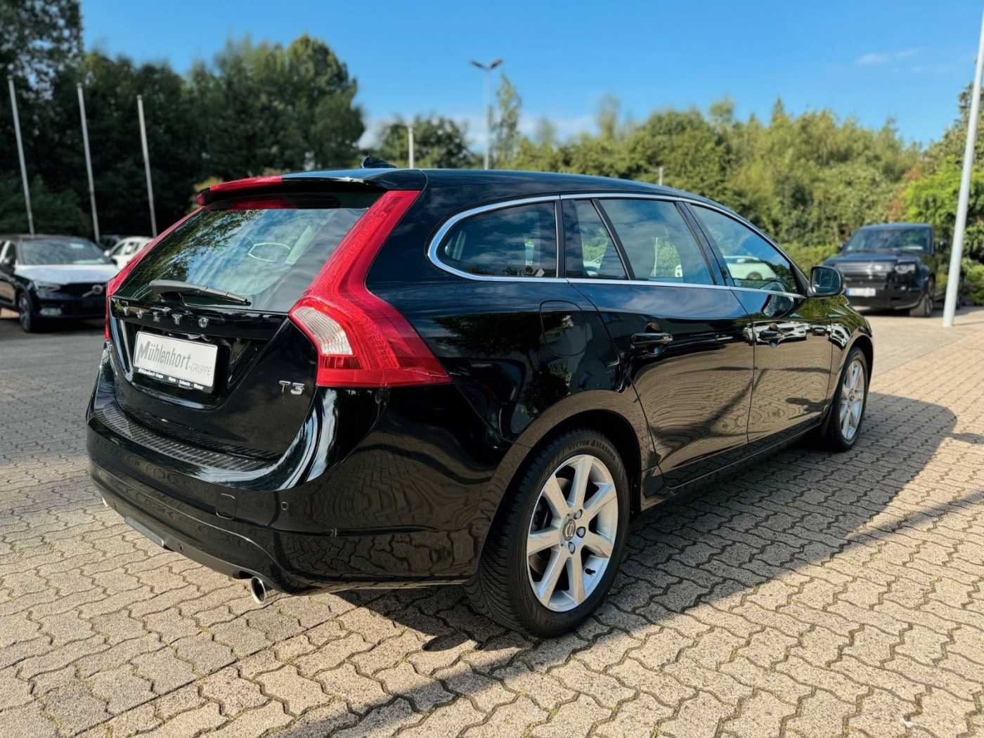 Volvo  T3 Geartronic Summum - Xenon - Kamera - Navi